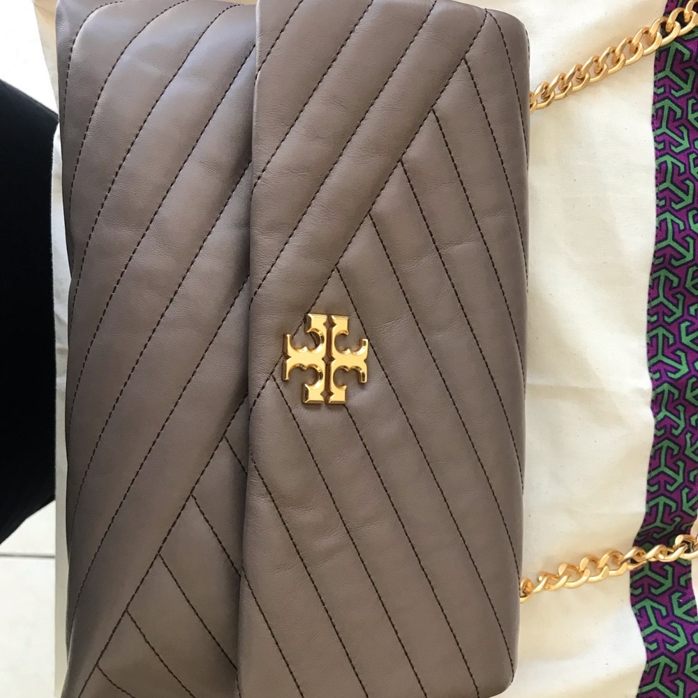 TORY BURCH KIRA CHEVRON CONVERTIBLE SHOULDER BAG
